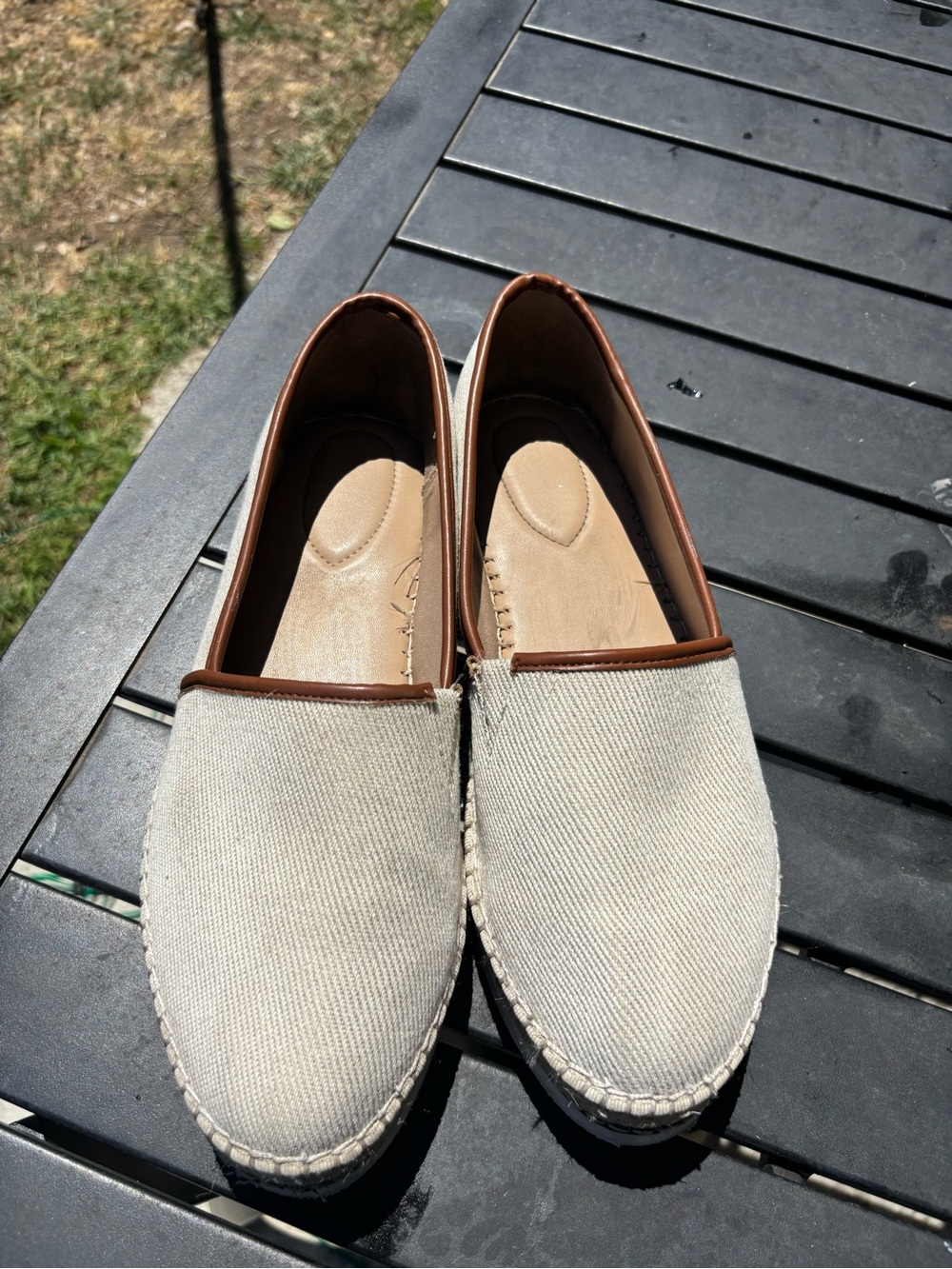 Giani Bernini Women's Cream Espadrilles with Brown Trim